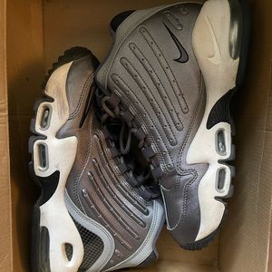 Kids size 5.5 Ken Griffeys